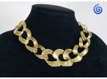 🌀 Vintage Gold Tone Large Links Graduated  Necklace