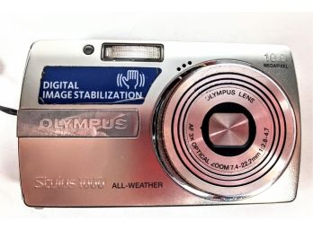 Olympus Digital Camera With Case