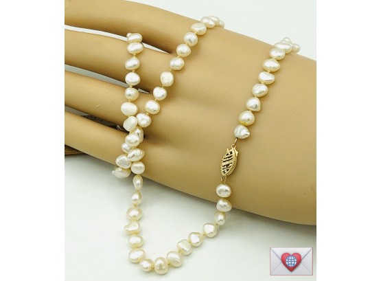 Solid 14K Gold Clasp Very Pretty Natural Freeform Pearls Strung On Silk Necklace