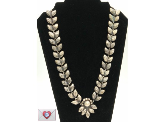 Exceptional Long Large 30' Long Mexican Sterling Silver Puffy Floral Links Vintage Necklace 2.8 Oz.