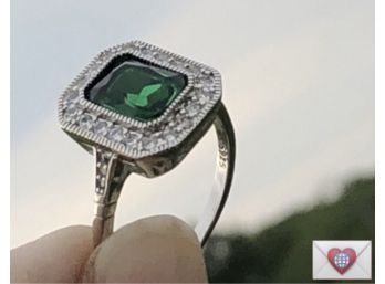 Princess Diana Sparkling Green Emerald-Cut Glass Solitaire Bright White CZs Marked Sterling Ring Size 9