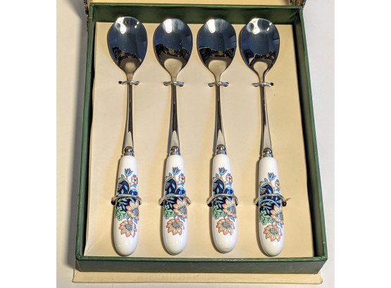 Set Of 4 Spode Morris And Co 'strawberry Thief' Decorative Spoons - Never Used