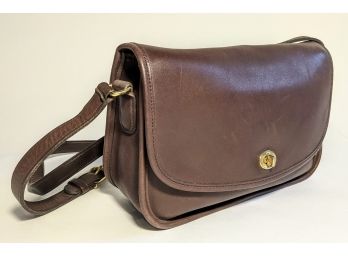 Classic 1970s Rich Brown Leather Vintage Coach Purse Shoulder Bag