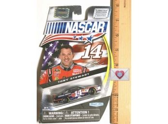 New In Box ~ 2011 NASCAR Winners Circle 1:64 Scale #14 Tony Stewart Office Depot Mobil 1 Car {I-39}