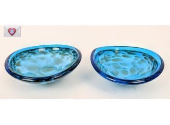 Pair Of Dazzling Gold Flecked Heavy Hand Blown Turquoise Murano Art Glass Bowls