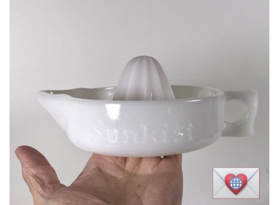Fabs Purrfect Vintage SUNKIST Large Milk Glass Juicer ~ Mint Condition