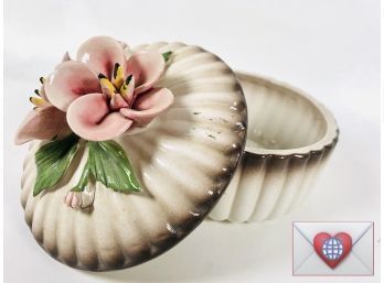 Italian Capodimonte Hand Glazed Porcelain Hand Glazed Lidded Vanity Dish With Hand Sculpted Figural Flowers