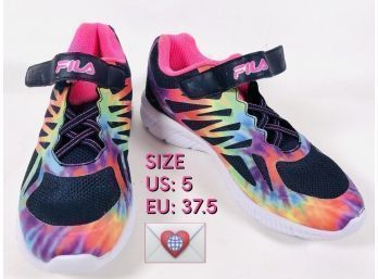 Bold Bright Women's 5 FILA Running Shoes Athletic Footwear Sneakers