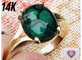 Highly Unusual Dark Green Striated Spiderweb Turquoise Cabochon Set In Solid 14K Gold Vintage Ring