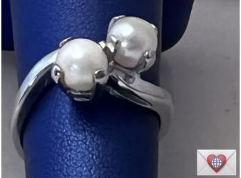 Size 6 Solid 10K White Gold Double Pearls Vintage Ring 3.3g