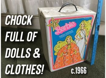 ATTIC TREASURE! 1966 BIG FULL Large Case Barbie Fashion Doll Trunk With 4 Barbie Dolls And Lots Of Clothes