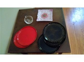 Mid-century Snack Trays & Collectibles