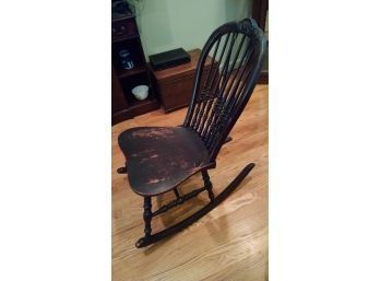 Antique Rocking Chair In Antique Condition