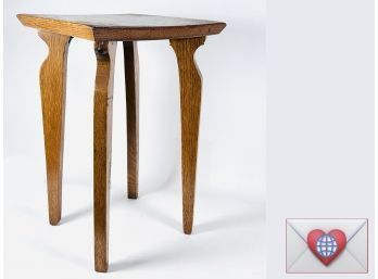 Wonderful Vintage Mission Oak Small Table With Great Grain And Lines
