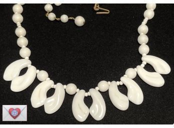 Miriam Haskell Rare Vintage Tinkling Milk Glass Dangles Necklac