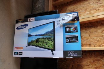 Samsung 32' LED TV