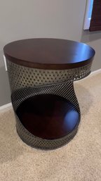 Modern Night Stand - Wood & Metal