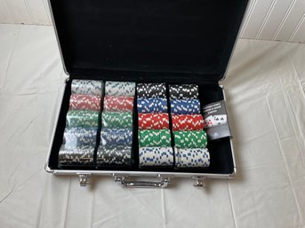 Deluxe Poker Chips With Case