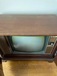 Vintage Console Television Space Command 600