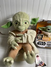 Star Wars Mandalorian The Child Activation Toy, 2005 Hasbro Animatronic Yoda And Plush Yoda