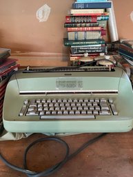 Vintage IBM Selectric Electric Typewriter