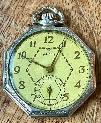 Antique Illinois Watch Company Etched Pocket Watch 4949751 -  17 Jewels With 14K Gold Filled Star Case