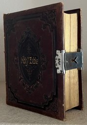 Antique Parallel-column Holy Bible With Metal Clasp - Gately Haskell