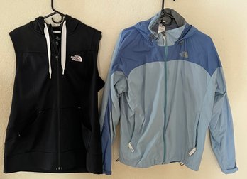 The North Face Women's XL Wind Breaker With Hooded Vest