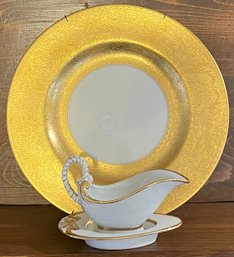 Pickard China 10.75' Decorative Gold Rim Plate With Adrea By Sadek Hand Painted Gravy Boat With Base