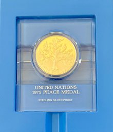 1975 Franklin Mint Sterling Silver United Nations Peace Medal With Paperwork, Original Box, & Plastic Case