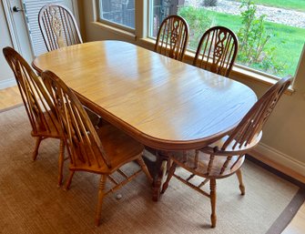 Solid Oak Double Pedestal Table With 6 Chairs And 2 Leaves