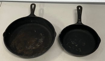 Vintage Wagner And Lodge Cast Iron Skillets 7.5' And 10'