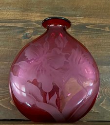 Signed Limited Edition 1984 Cranberry Etched Glass Vase - Vlers 47 Of 125 Conein