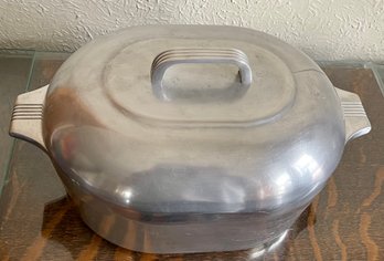 Large Oval Wagner Ware Sydney Magnalite 4265P Oval Baker With Lid And Insert