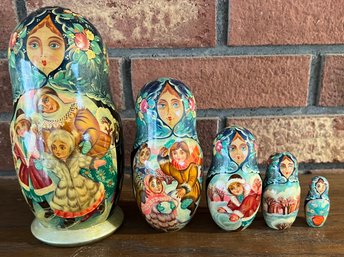 Vintage 5 Piece Signed Russian Nesting Doll