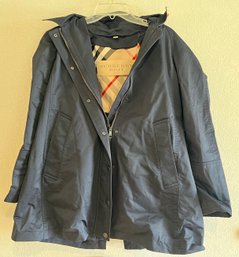 Burberry Brit Navy Blue Size 8 Ladies Raincoat With Lining And Hood