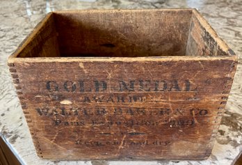 Antique Gold Medal Walter Baker Company Paris Exposition 1900 Dove Tailed Wood Box