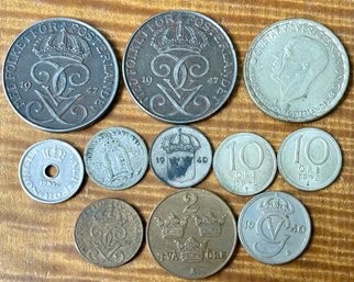 Swedish Coins - 1902 10 Tio Ore Coin - (2) 1947 Fem 5 Ore Coins - 1940's 10 - 25 Ore Coins