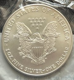 2001 One Ounce .999 Fine Silver American Eagle  Uncirculated