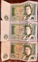 3) ( Britain 1 Pound Banknotes