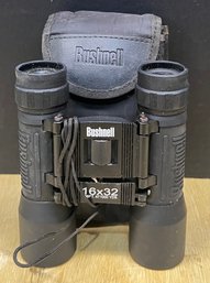 Bushnell 16x32 Binoculars With Soft Case