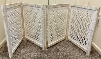 4 Panel White Wood Folding Gate