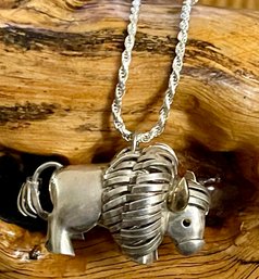 Vintage Sterling Silver 3D Buffalo Pendant With 24 Inch Sterling Silver Rope Chain