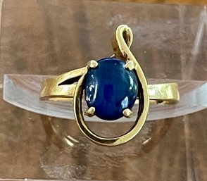 14K 585 Yellow Gold & Star Blue Sapphire Ring - Size 5 - Total Weight 4.7 Grams