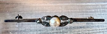 Vintage Sterling Silver - Marcasite & Faux Pearl (moonstone) Collar Pin - 2.5 Grams