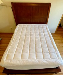 Queen Size Cherrywood Sleigh Bed With Simmons Mattress