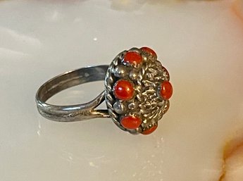 Darlene Weebothee Vintage Sterling Silver & Coral Ring Signed D W - Size 6.5 - Total Weight 4.4 Grams