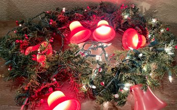 1940's Twinkle Light Bells And Greenery Holiday Decor 50' Long With 6 Twinkle Bells