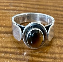 Sterling Silver And Tiger Eye Cabochon Ring Size 10.5 - 10.4 Grams