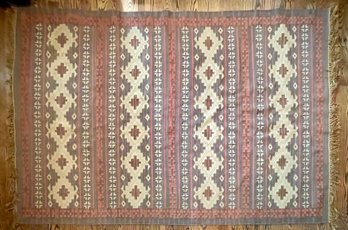 Gorgeous Wool Blend Made In India Kilim 5 Foot X 8 Foot Rug Imported By Napa Style Inc.